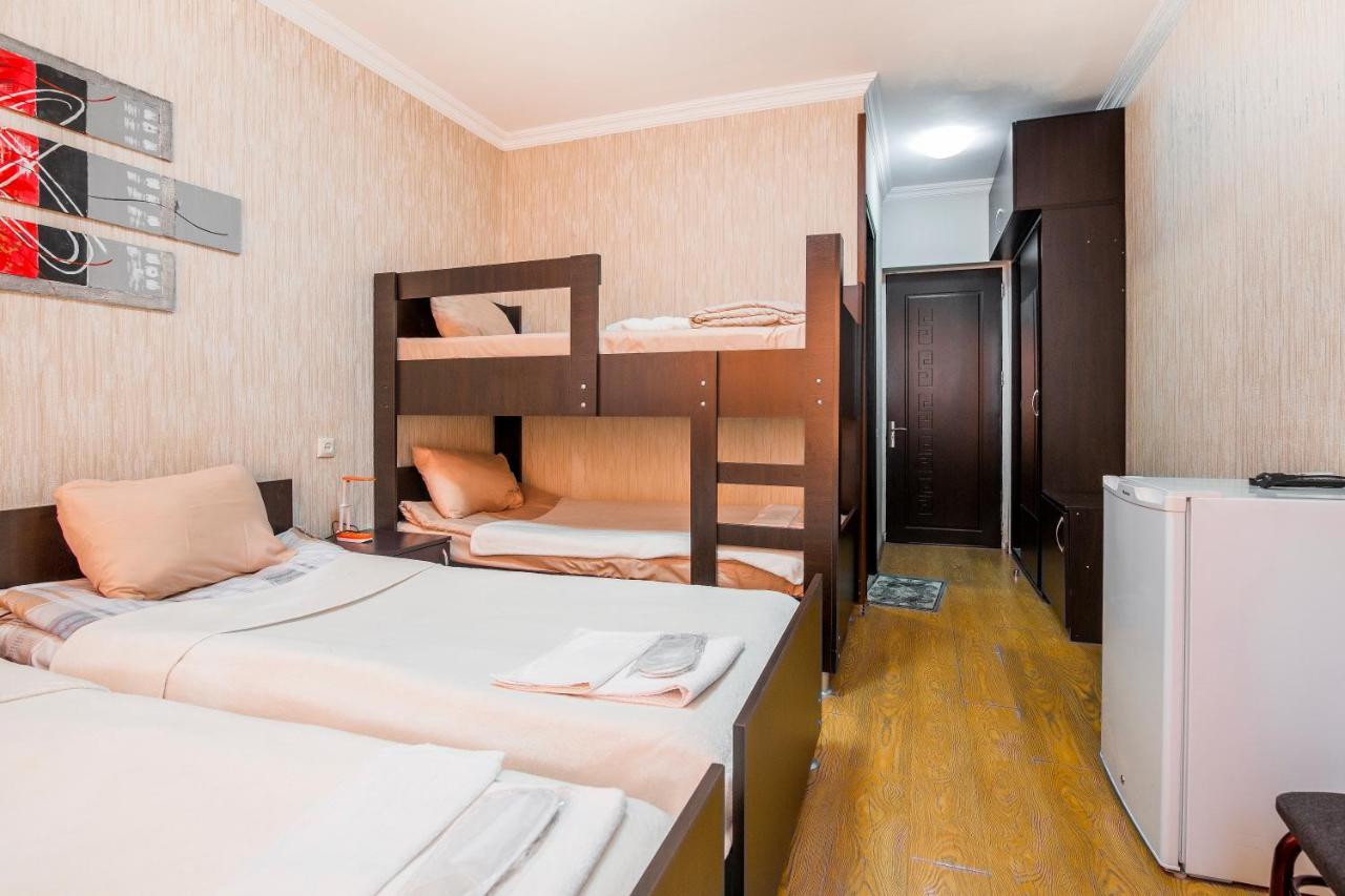 Alma-Ata Hotel Borjomi Eksteriør billede