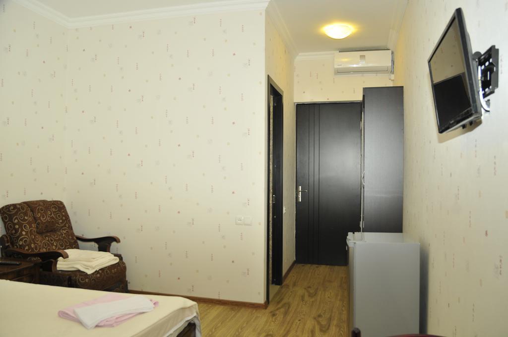 Alma-Ata Hotel Borjomi Eksteriør billede
