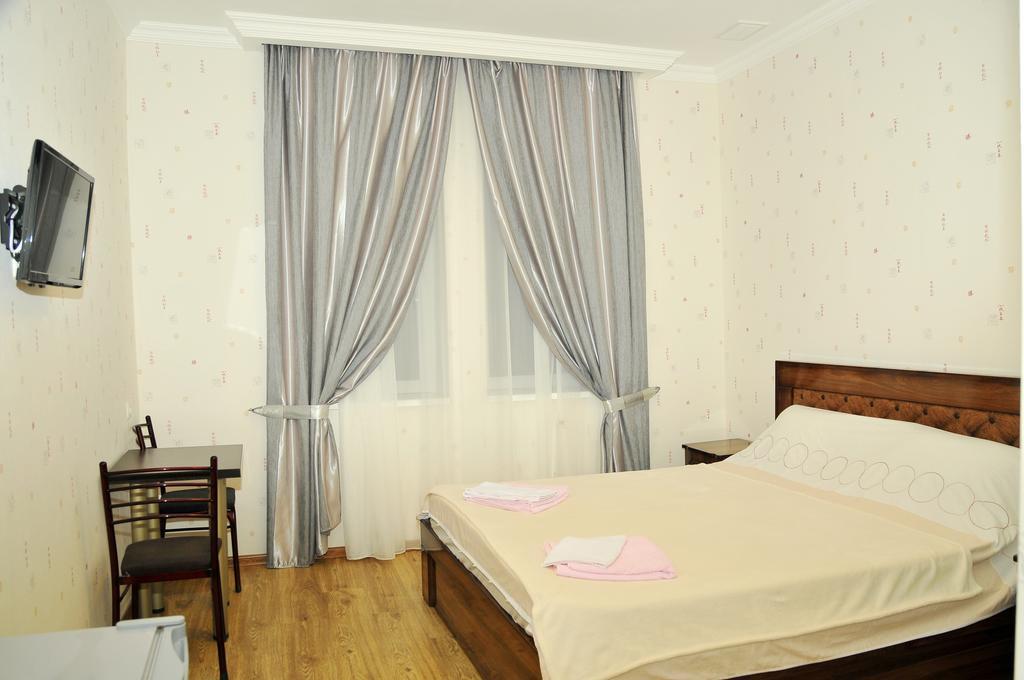 Alma-Ata Hotel Borjomi Eksteriør billede