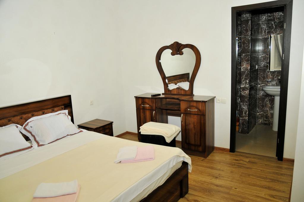 Alma-Ata Hotel Borjomi Værelse billede