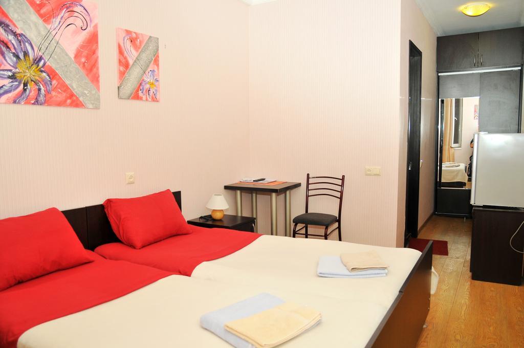 Alma-Ata Hotel Borjomi Værelse billede