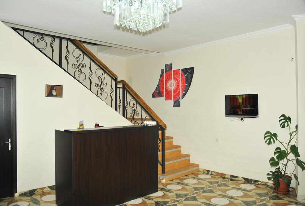 Alma-Ata Hotel Borjomi Eksteriør billede