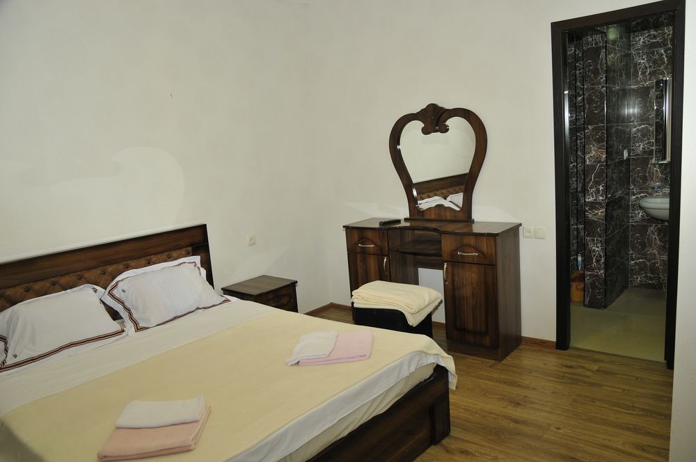 Alma-Ata Hotel Borjomi Eksteriør billede
