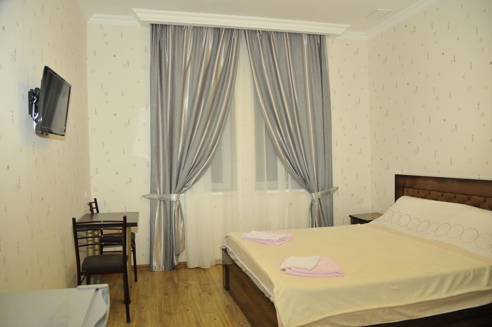 Alma-Ata Hotel Borjomi Eksteriør billede