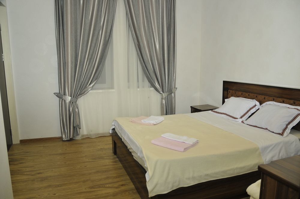 Alma-Ata Hotel Borjomi Eksteriør billede